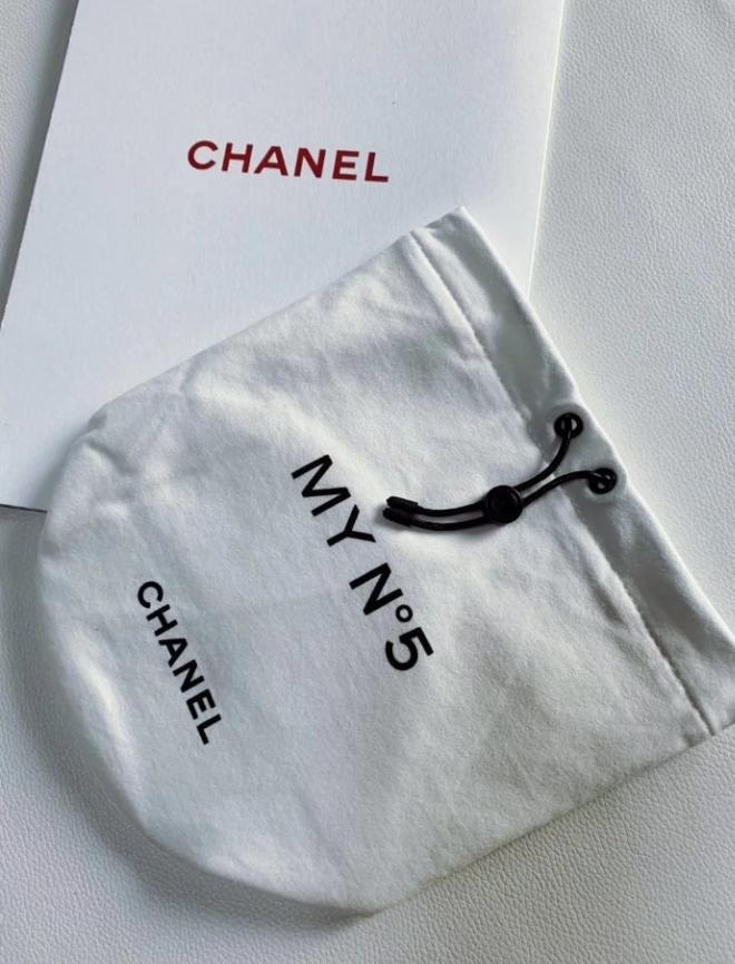 Chanel No. 5 Factory VIP Gift Cotton Beaute Bag
