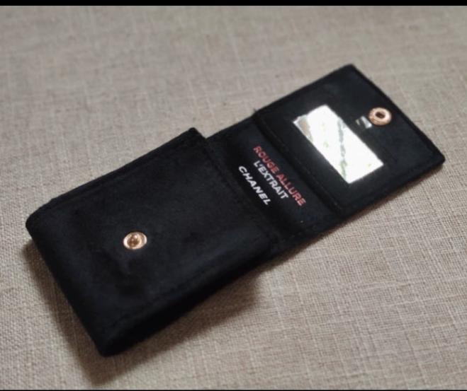 Chanel Small Lipstick Velvet Pouch with Mirror  Makeup Bag  VIP gift