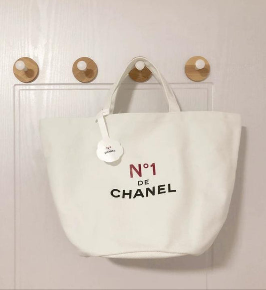 Chanel No 1 red Camellia large tote bag