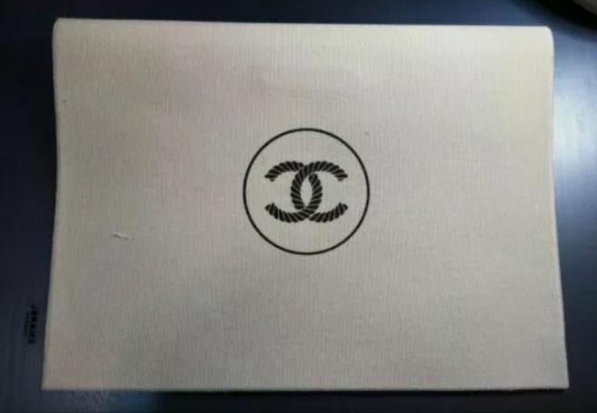 Chanel Les Beiges Creamy Canvas Envelope Bag