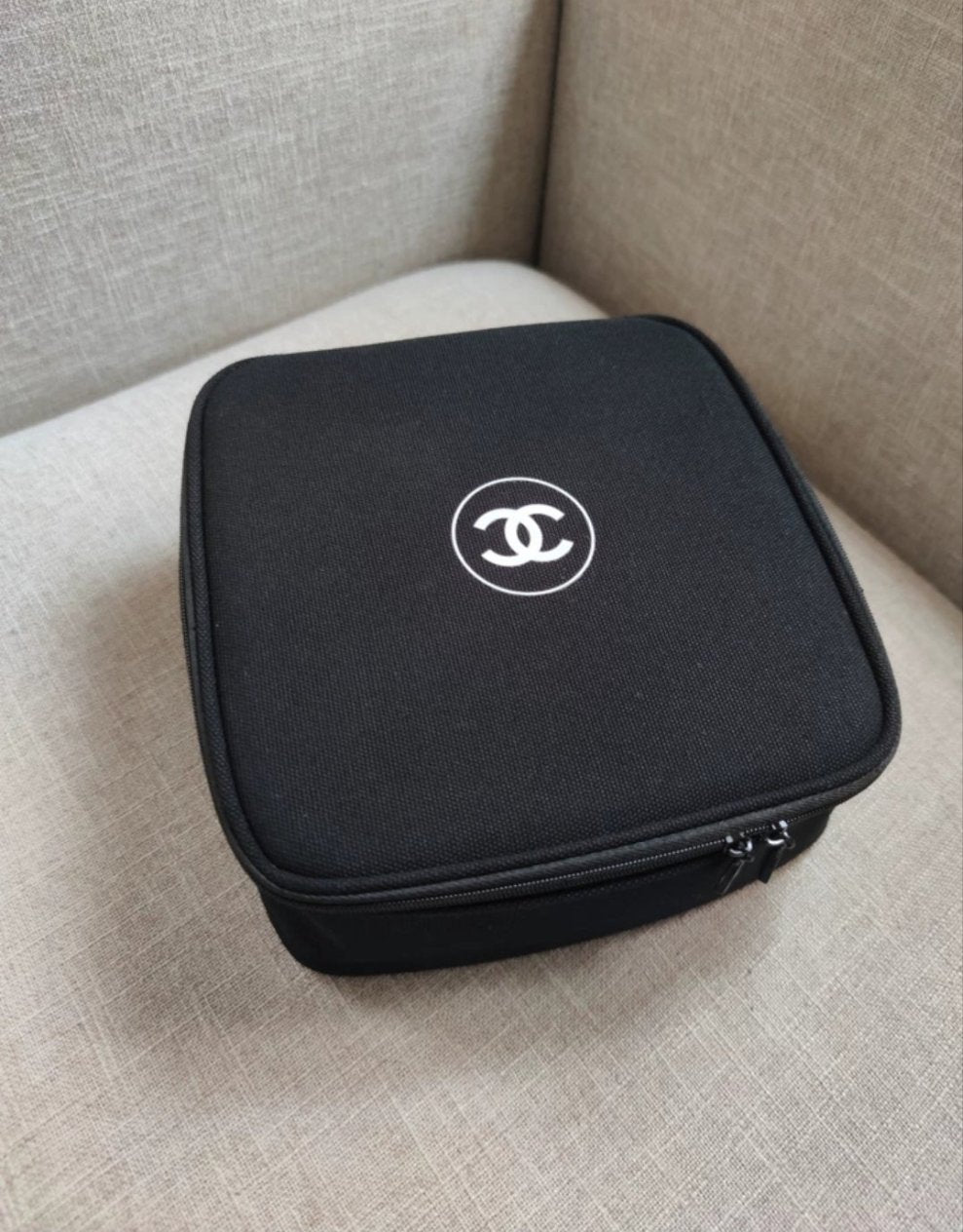 Chanel Huge Makeup Storage Pouch with Mirror  Makeup Case Holder