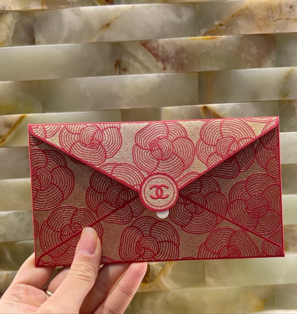 Chanel 2023 cny Camellia red packet envelope With greeting card
