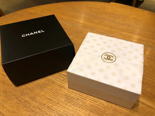 Chanel Beauty Memo Pad Desktop Metal Base VIP gift