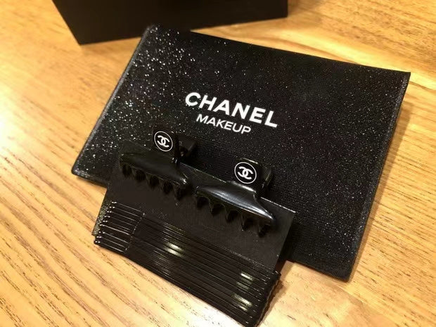 Chanel Beaute hair clip set claw clips w/black pouch VIP