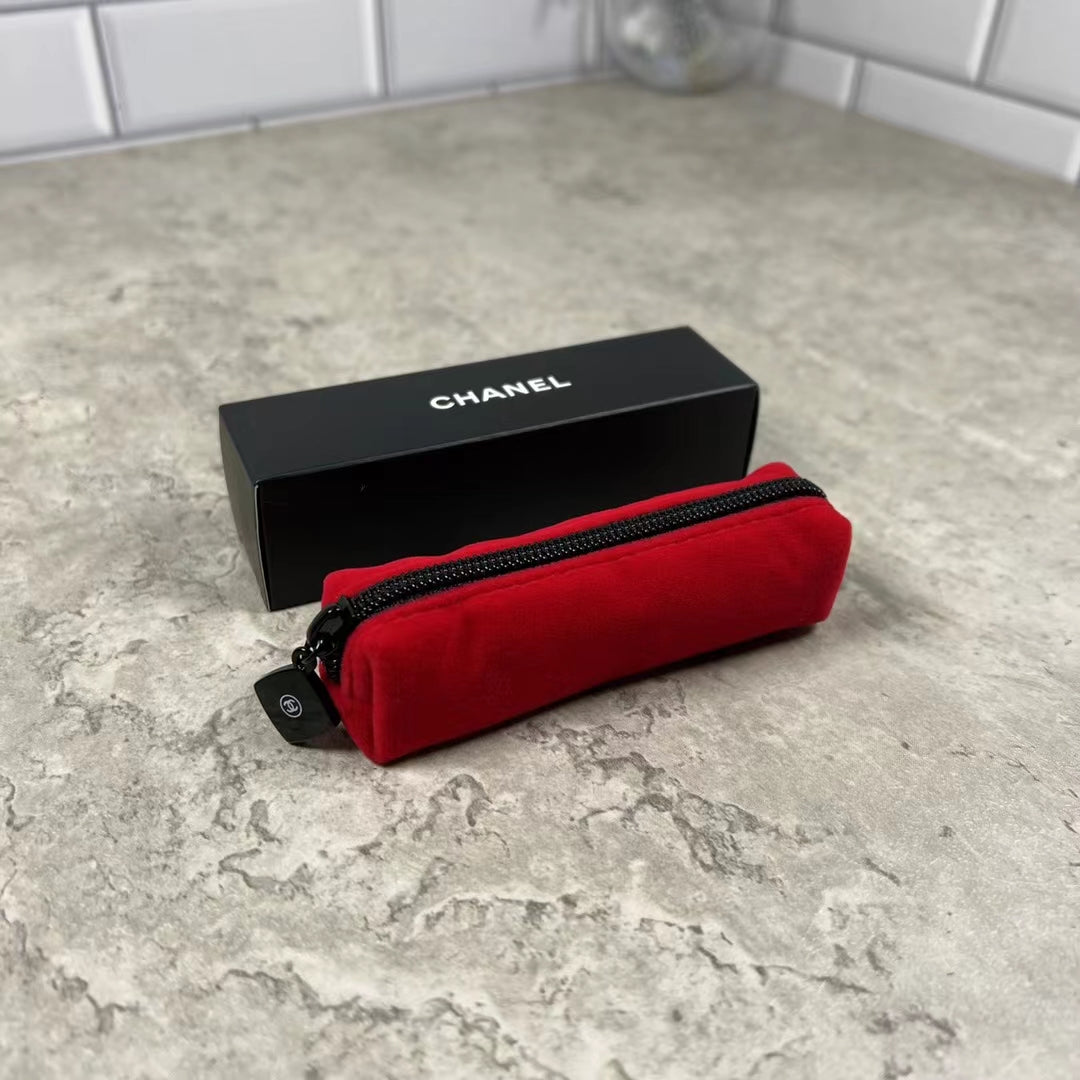 CHANEL Red Velvet lipstick gloss USB storage holder