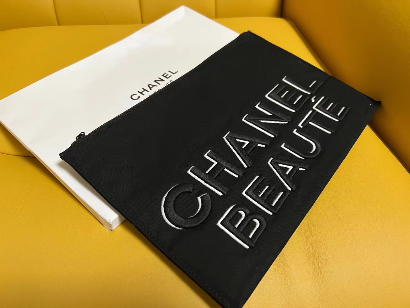 Chanel Large Velvet Storage bag的副本