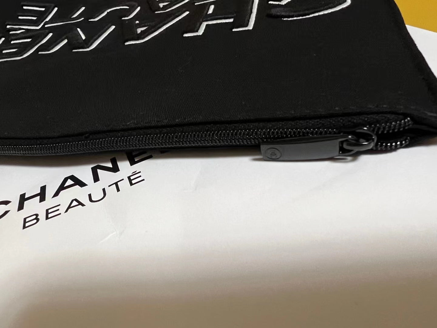 Chanel Large Velvet Storage bag的副本