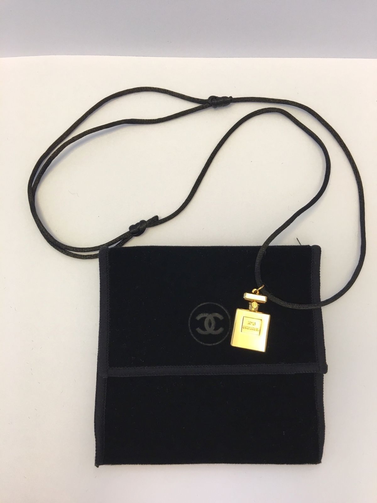 Chanel No. 5 Perfume Bottel Pendant Luxuries Leather String Necklace